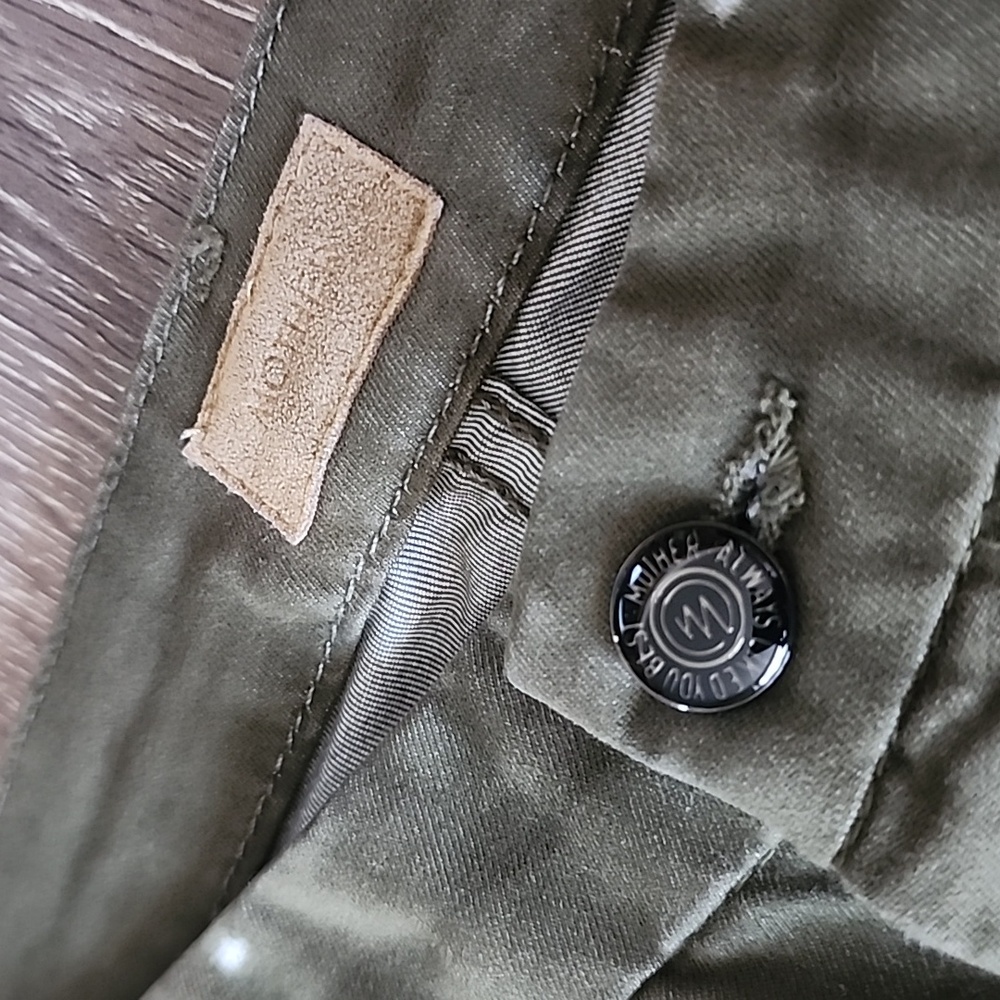 Mother The Looker Cropped Skinny Jeans in Army Green Size 27 - Picture 5 of 13